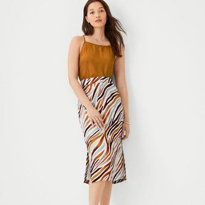 ZEBRA STRIPE SIDE SLIT PENCIL SKIRT